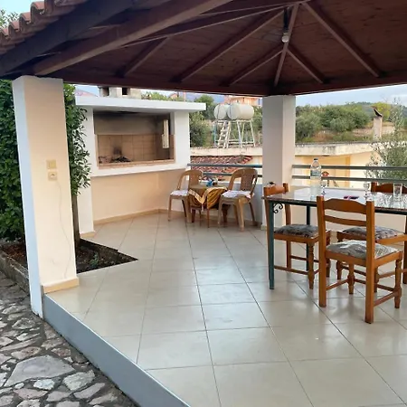 Vila Anagnosti شقة *