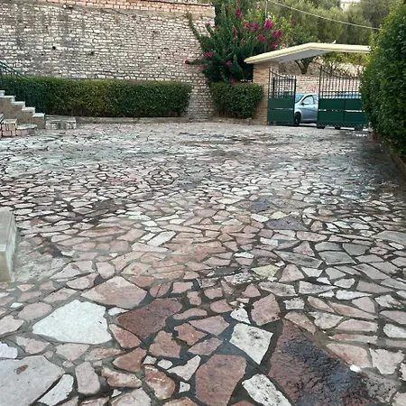 Vila Anagnosti شقة *