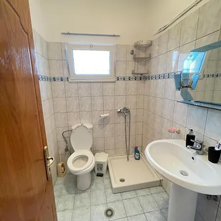 Vila Anagnosti ساراندا