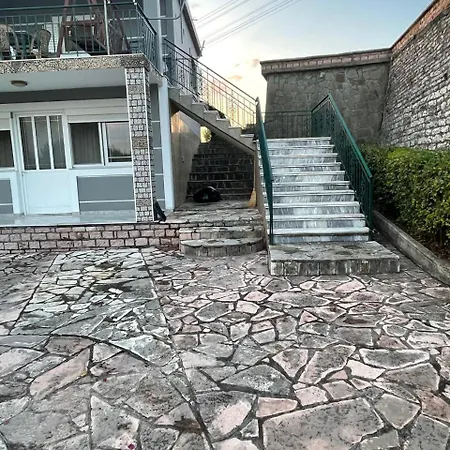Vila Anagnosti ساراندا